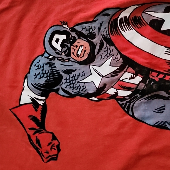 Disney Hong Kong Medium Marvel T-shirt Red Captain America Graphic Tee - Picture 3 of 6